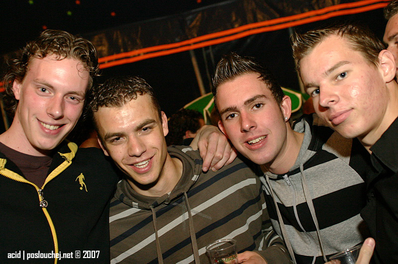 A STATE OF TRANCE 300 - Čtvrtek 17. 5. 2007