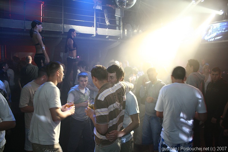FASHION NIGHT - Čtvrtek 17. 5. 2007