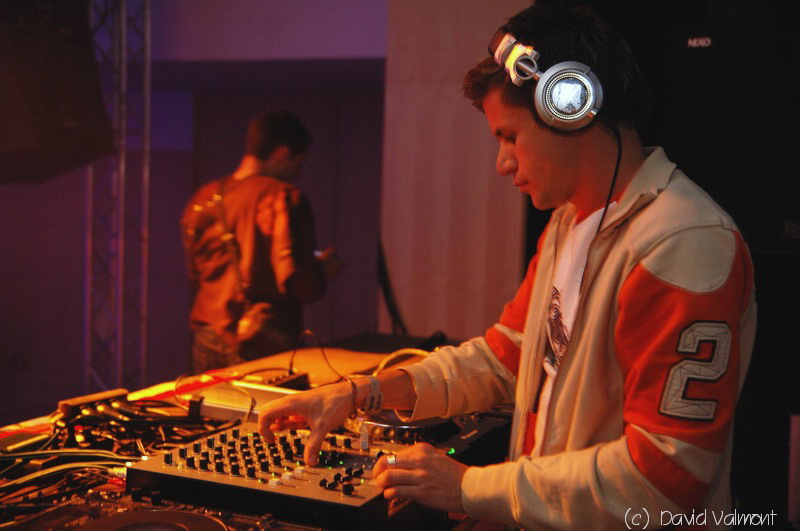 CYBERNIGHT - Pátek 18. 5. 2007