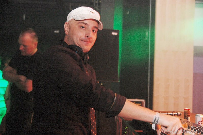 CYBERNIGHT - Pátek 18. 5. 2007