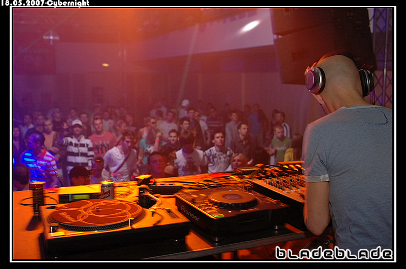 CYBERNIGHT - Pátek 18. 5. 2007