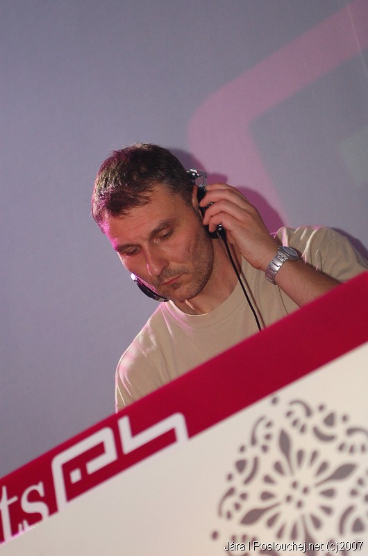 ELECTRONIC BEATS - Čtvrtek 24. 5. 2007