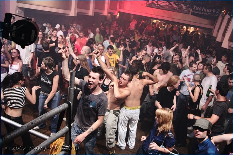 ULTIMA - Pátek 25. 5. 2007