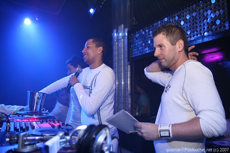 WARM UP SENSATION WHITE  - Pátek 1. 6. 2007