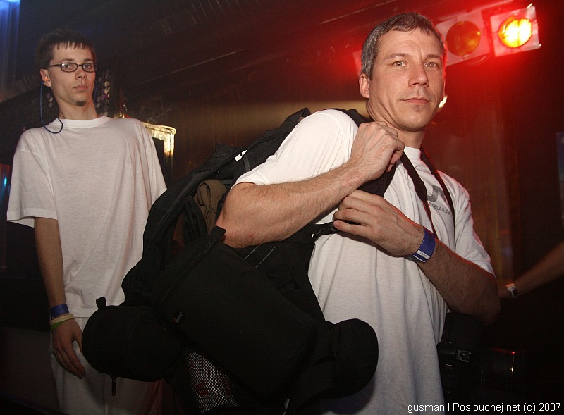 WARM UP SENSATION WHITE  - Pátek 1. 6. 2007