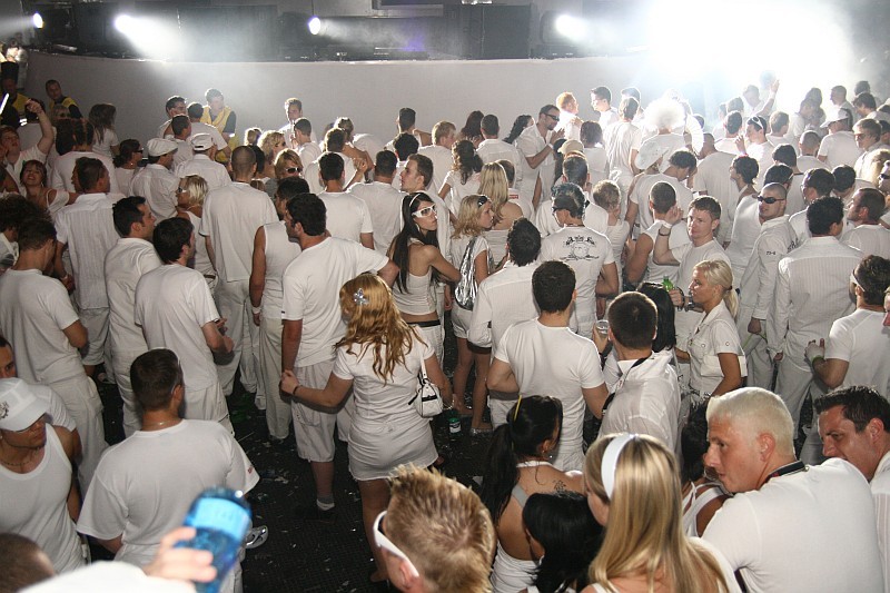SENSATION WHITE - Sobota 2. 6. 2007