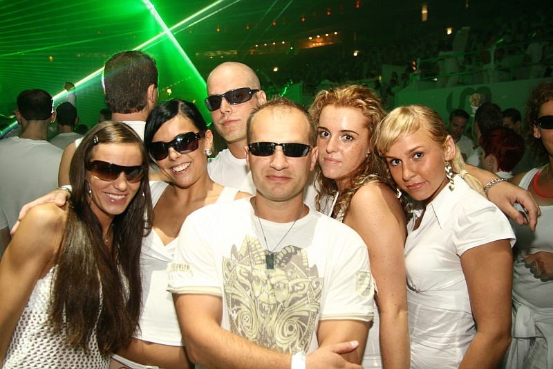 SENSATION WHITE - Sobota 2. 6. 2007