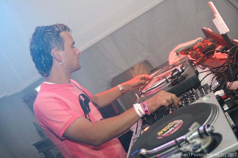 mtv party - 29.6.07 - druha cast