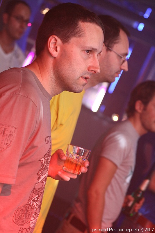 FASHION NIGHT - Čtvrtek 2. 8. 2007
