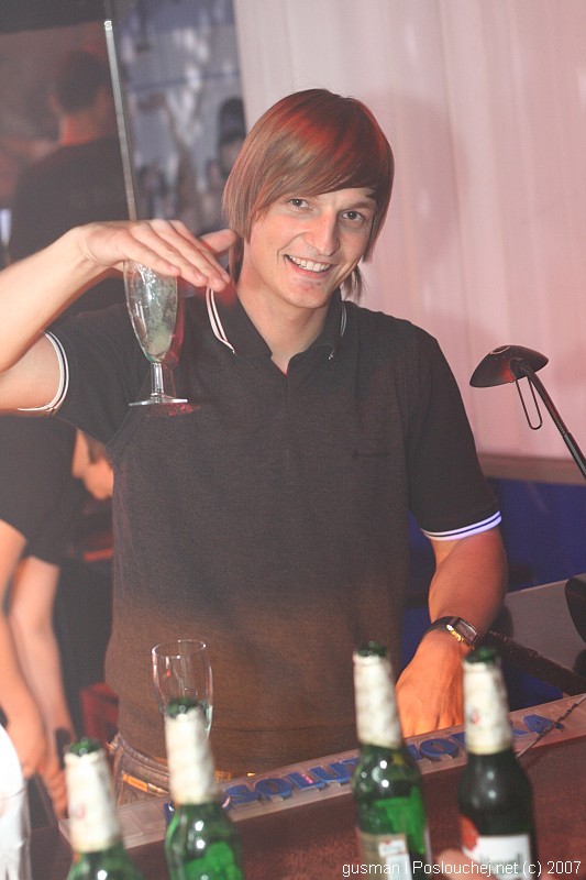 FASHION NIGHT - Čtvrtek 2. 8. 2007