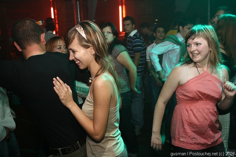 FASHION NIGHT - Čtvrtek 2. 8. 2007