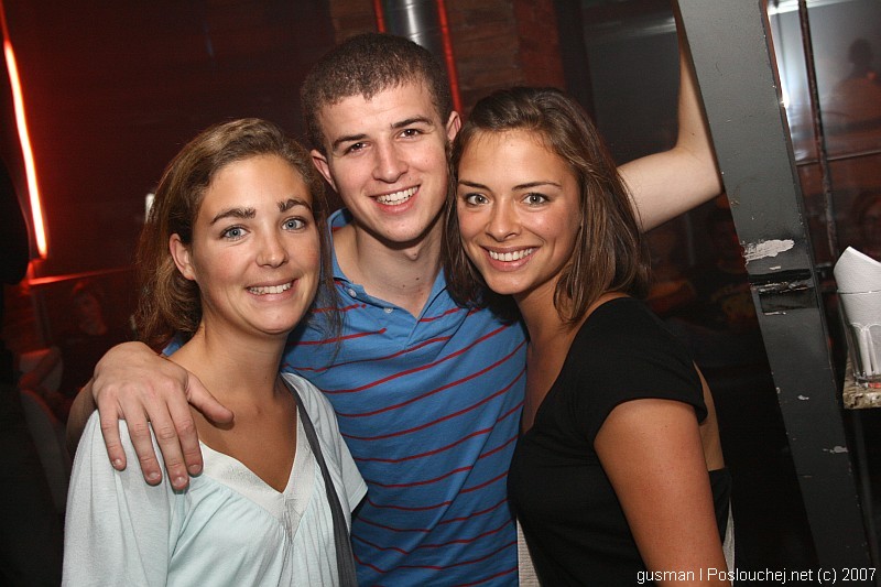 FASHION NIGHT - Čtvrtek 2. 8. 2007