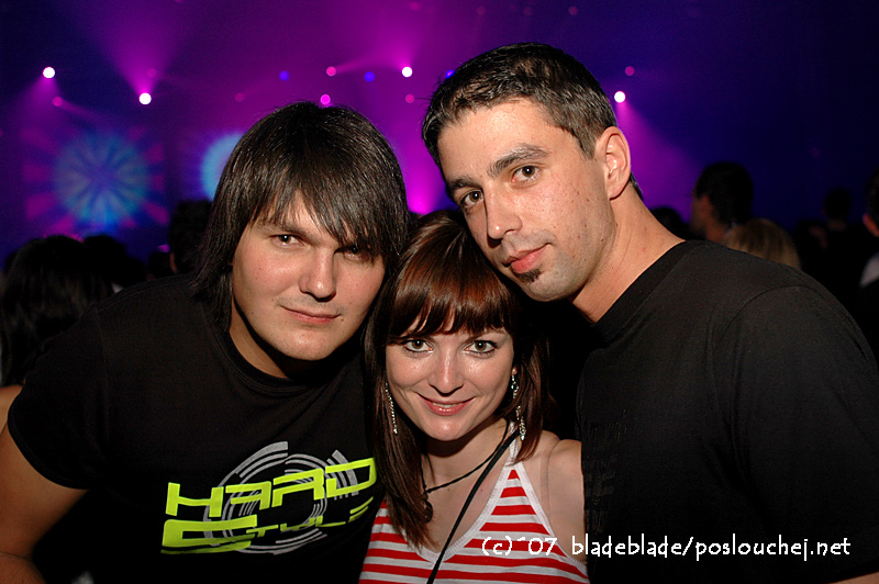 IN BETWEEN ALBUM TOUR - Pátek 14. 9. 2007