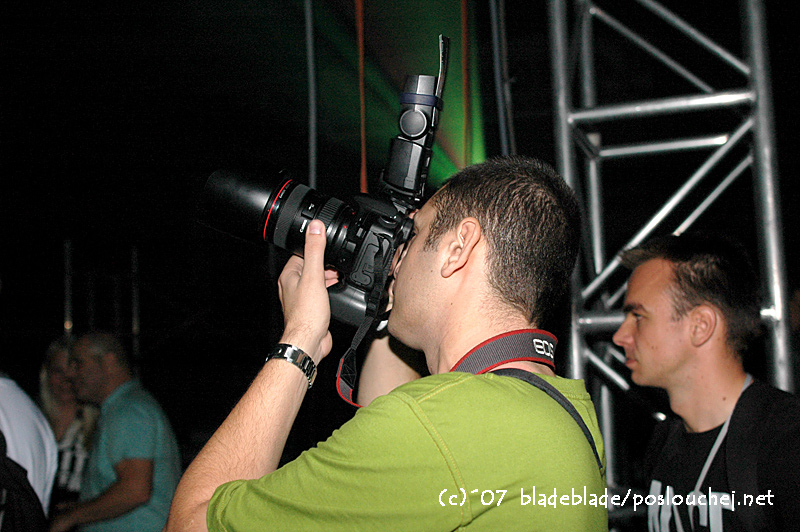 IN BETWEEN ALBUM TOUR - Pátek 14. 9. 2007