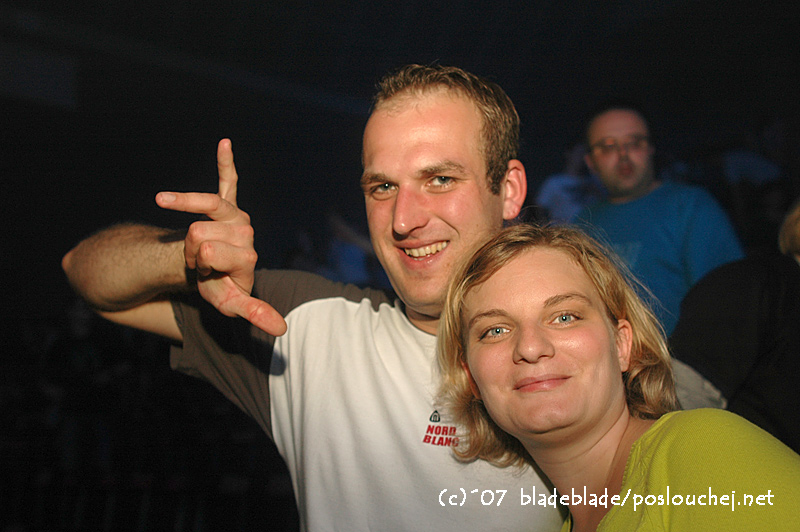 IN BETWEEN ALBUM TOUR - Pátek 14. 9. 2007