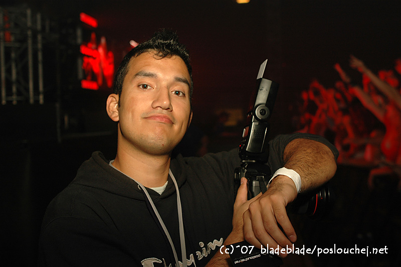 IN BETWEEN ALBUM TOUR - Pátek 14. 9. 2007