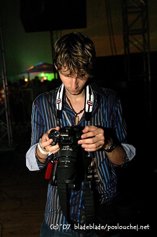 IN BETWEEN ALBUM TOUR - Pátek 14. 9. 2007