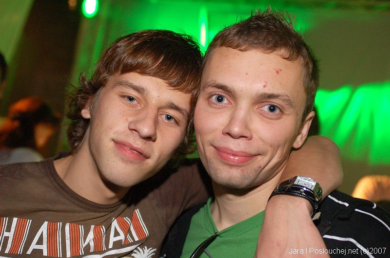 IN BETWEEN ALBUM TOUR - Pátek 14. 9. 2007