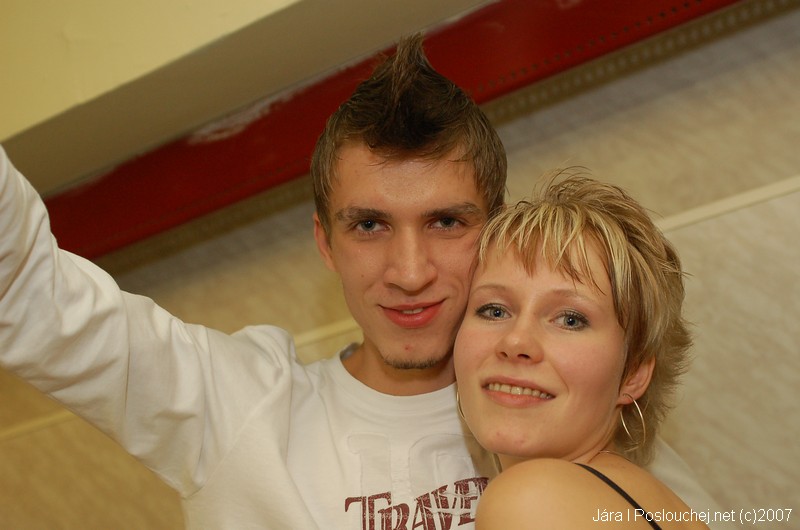 IN BETWEEN ALBUM TOUR - Pátek 14. 9. 2007