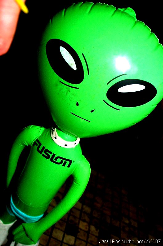 IN BETWEEN ALBUM TOUR - Pátek 14. 9. 2007