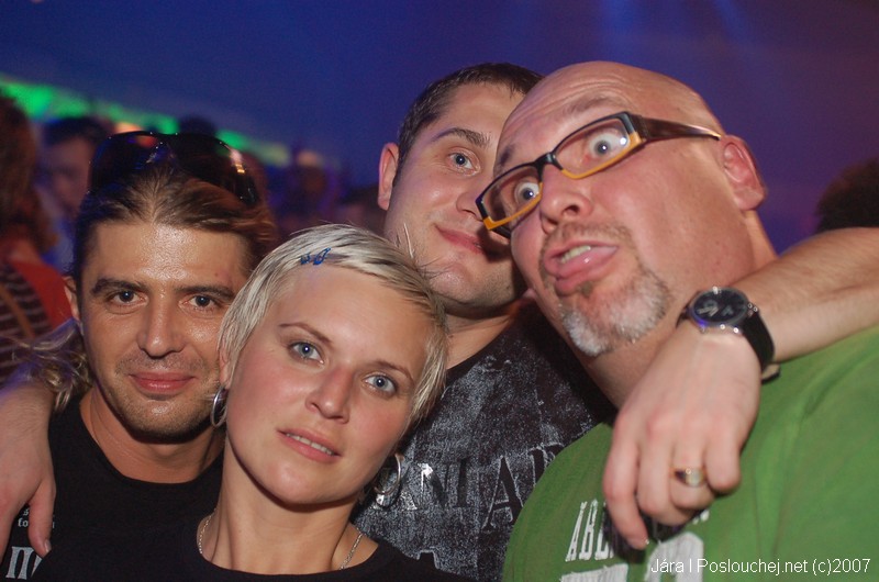 IN BETWEEN ALBUM TOUR - Pátek 14. 9. 2007
