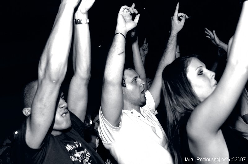 IN BETWEEN ALBUM TOUR - Pátek 14. 9. 2007