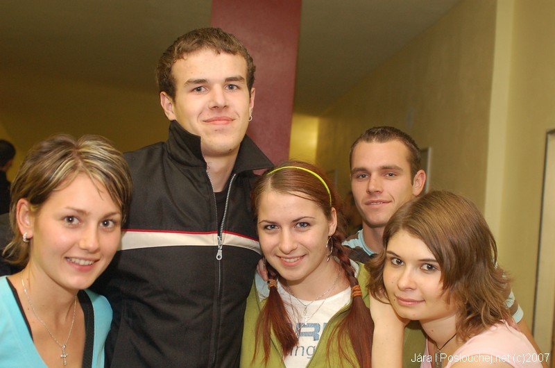 IN BETWEEN ALBUM TOUR - Pátek 14. 9. 2007