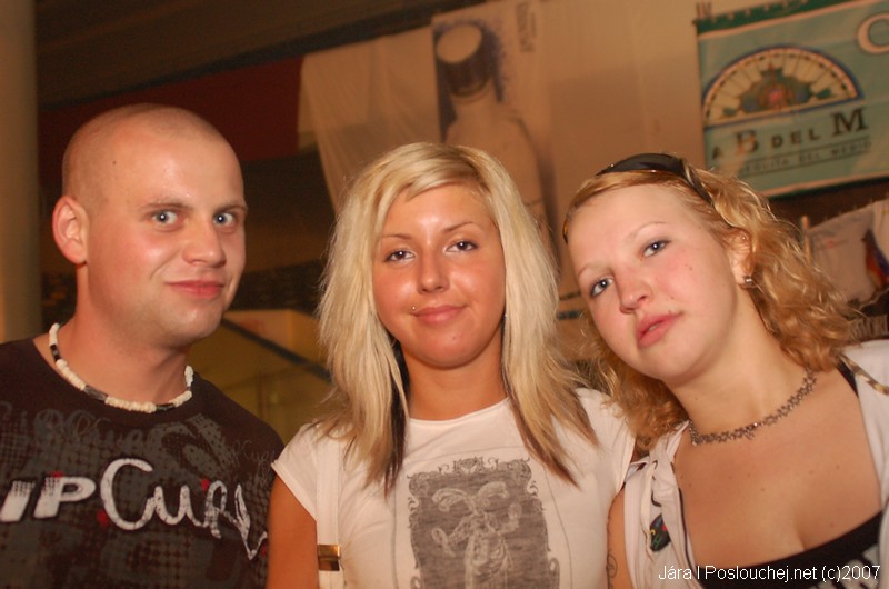 IN BETWEEN ALBUM TOUR - Pátek 14. 9. 2007