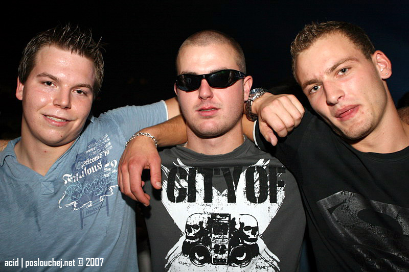 IN BETWEEN ALBUM TOUR - Pátek 14. 9. 2007