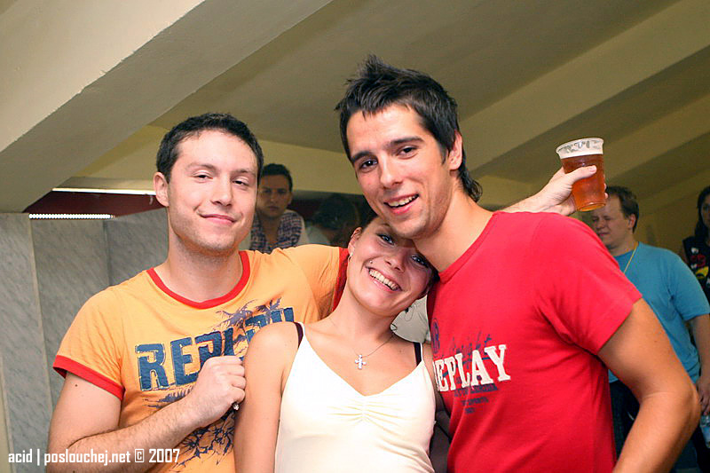 IN BETWEEN ALBUM TOUR - Pátek 14. 9. 2007