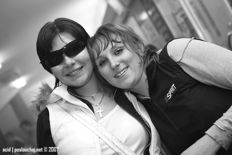 IN BETWEEN ALBUM TOUR - Pátek 14. 9. 2007