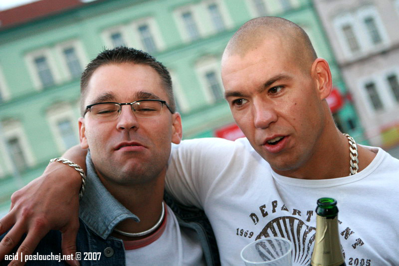 IN BETWEEN ALBUM TOUR - Pátek 14. 9. 2007