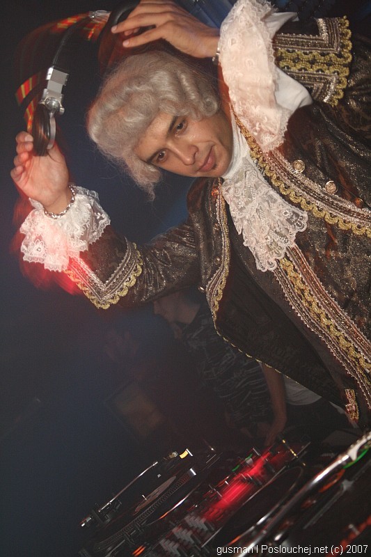 OPERA HOUSE OPENING PARTY - Pátek 14. 9. 2007