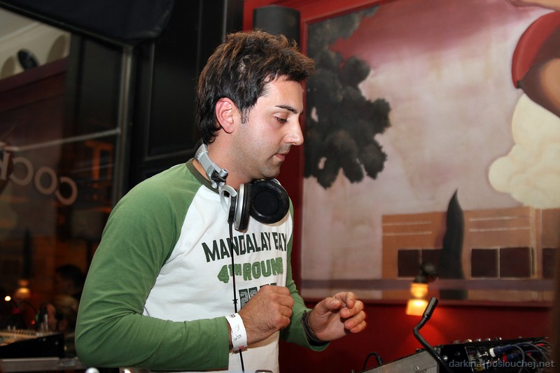 london street party - 20.9.07 - druha cast