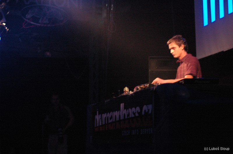 TAKE CONTROL - Čtvrtek 27. 9. 2007