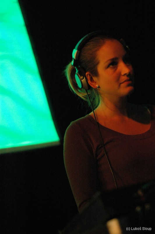 TAKE CONTROL - Čtvrtek 27. 9. 2007