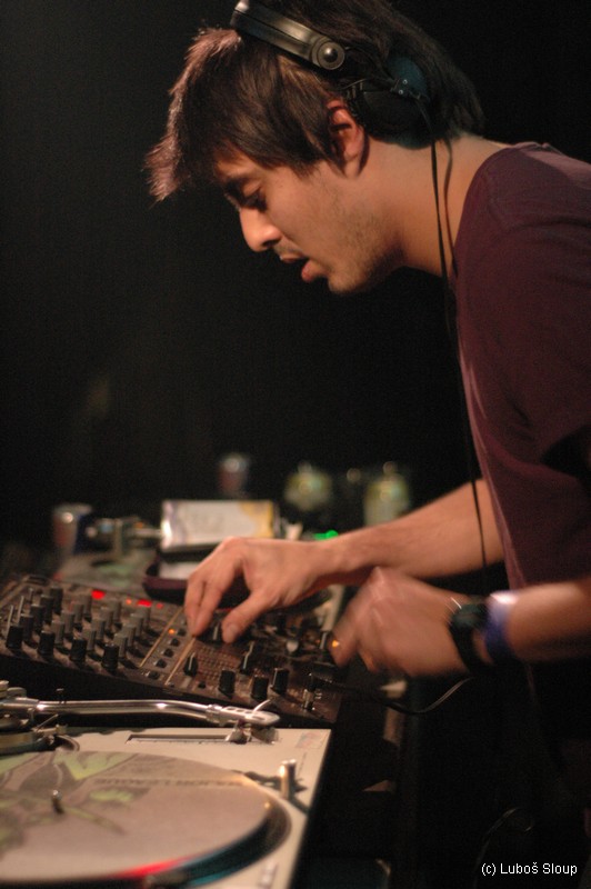 TAKE CONTROL - Čtvrtek 27. 9. 2007