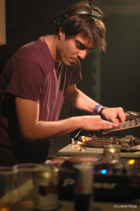 TAKE CONTROL - Čtvrtek 27. 9. 2007