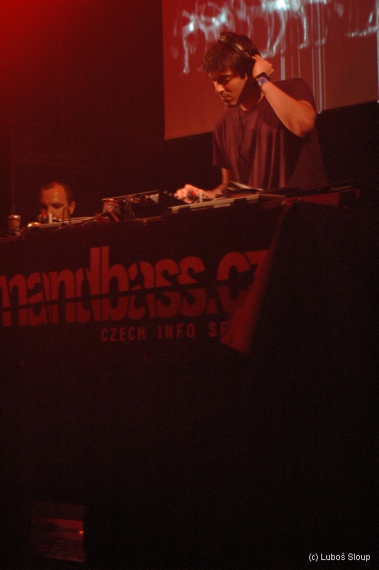 TAKE CONTROL - Čtvrtek 27. 9. 2007