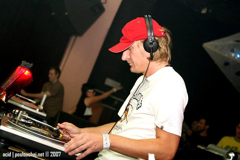 HUMAN TRAFFIX - Pátek 5. 10. 2007