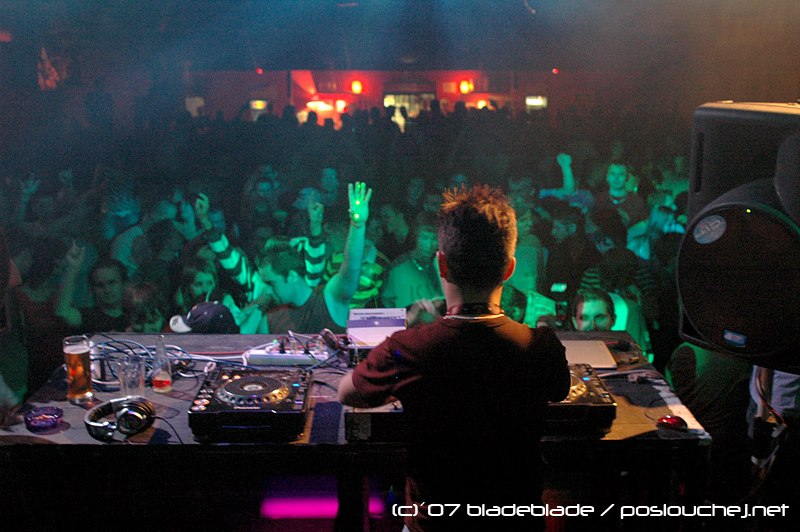 E-MOTION - Pátek 12. 10. 2007