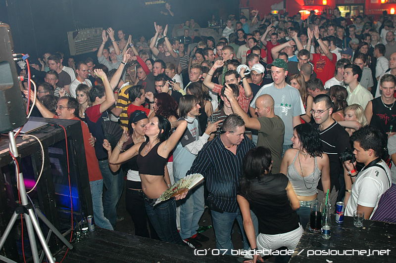 E-MOTION - Pátek 12. 10. 2007