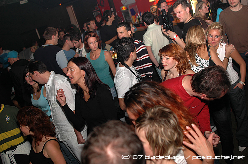E-MOTION - Pátek 12. 10. 2007