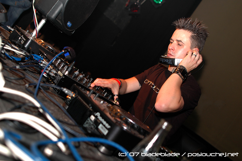 E-MOTION - Pátek 12. 10. 2007