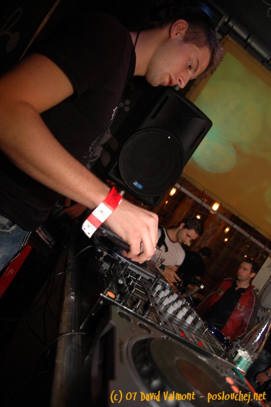 E-MOTION - Pátek 12. 10. 2007