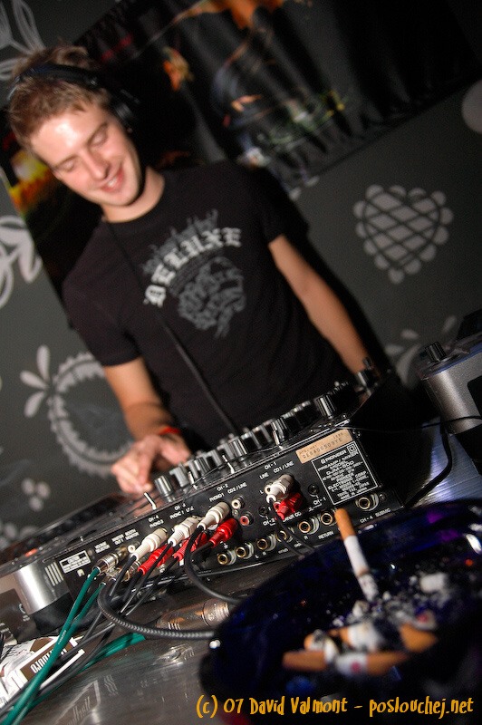 E-MOTION - Pátek 12. 10. 2007