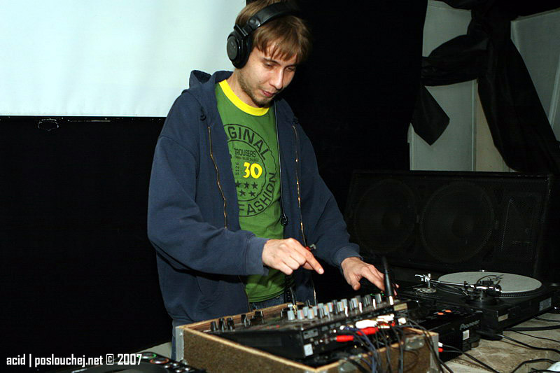 MILLENIUM - Pátek 12. 10. 2007