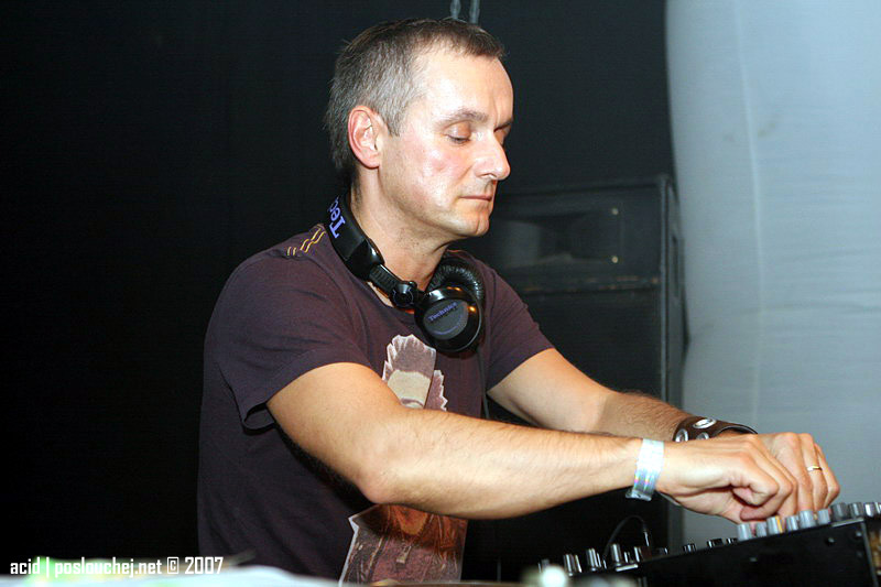 MILLENIUM - Pátek 12. 10. 2007