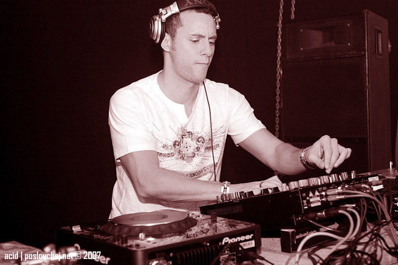MILLENIUM - Pátek 12. 10. 2007