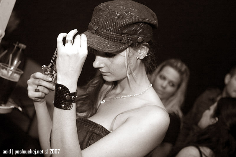 MILLENIUM - Pátek 12. 10. 2007